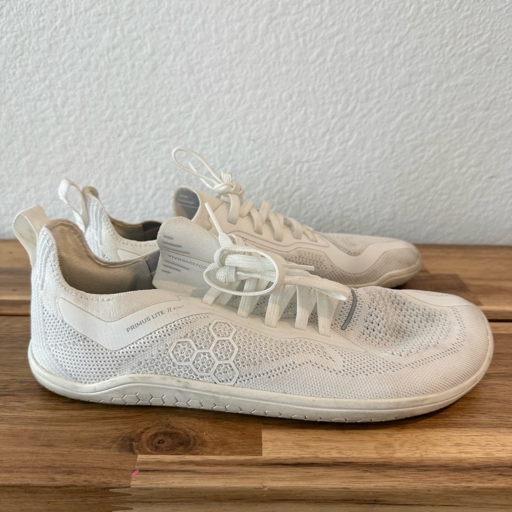 VivoBarefoot- Women’s White Lite Knit Sneakers- Size 8 - Picture 3 of 7
